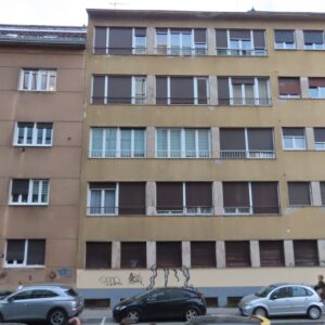 Zgrada sa stanovima za radnike nekadašnjih republičkih tijela upravljanja. [VR 2026.]